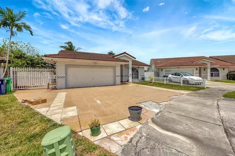 5300 SW 142nd Pl, Miami, FL 33175