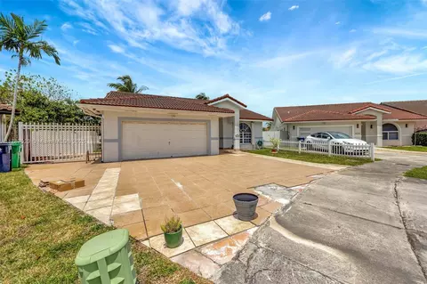 5300 SW 142nd Pl, Miami, FL 33175