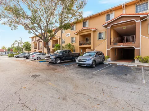 17455 NW 75th Pl #107, Hialeah, FL 33015