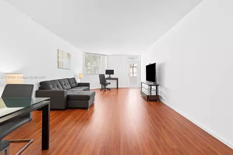 19380 Collins Ave #226, Sunny Isles Beach, FL 33160
