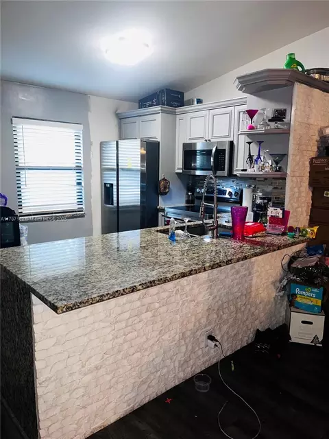 4335 NW 4th Ave, Pompano Beach, FL 33064