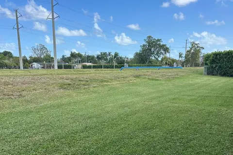 Undisclosed, Miami, FL 33176 photo 26
