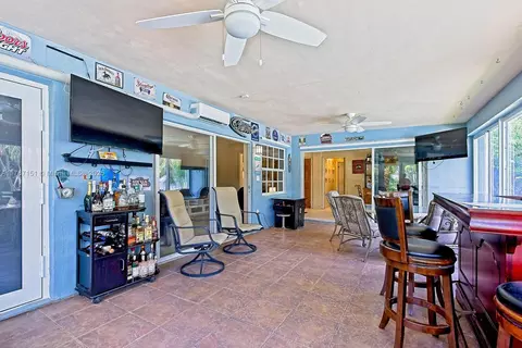 Undisclosed, Miami, FL 33176 photo 20