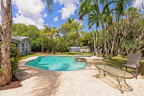 Undisclosed, Miami, FL 33176 photo 21