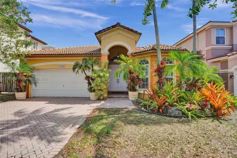 11242 NW 77th Ter, Doral, FL 33178