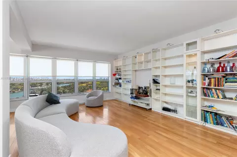 9102 W Bay Harbor Dr #10D, Bay Harbor Islands, FL 33154