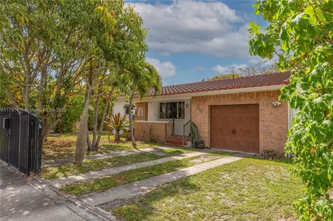 1080 NW 134th St, North Miami, FL 33168