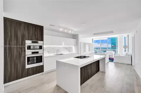 851 NE 1st Ave #4502, Miami, FL 33132