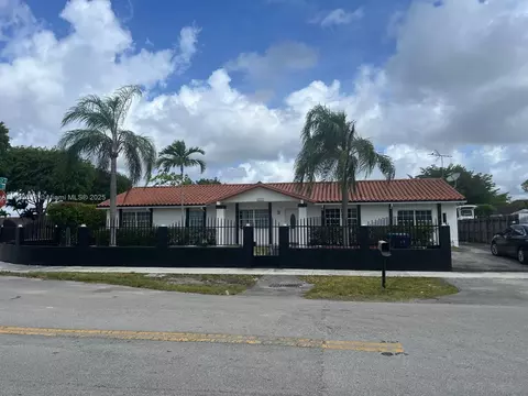 15171 SW 70th St, Miami, FL 33193