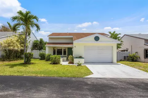 6 Verwood Way, Boynton Beach, FL 33426
