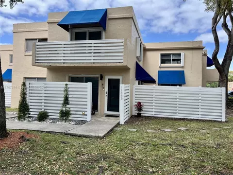 14336 SW 97th Ln, Miami, FL 33186
