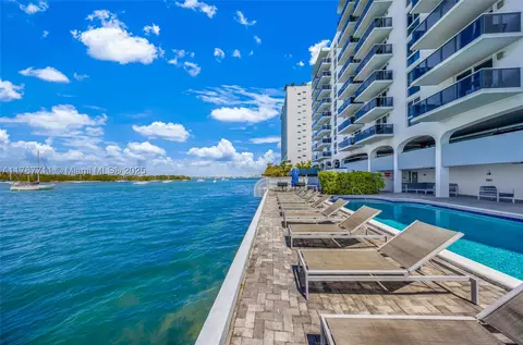 7928 West Dr #602, North Bay Village, FL 33141