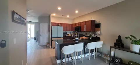 3445 W 92nd Pl, Hialeah, FL 33018 photo 1