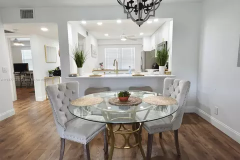 12500 SW 6th St #413N, Pembroke Pines, FL 33027