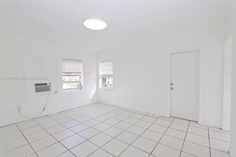 2041 SW 7th St, Miami, FL 33135 photo 33