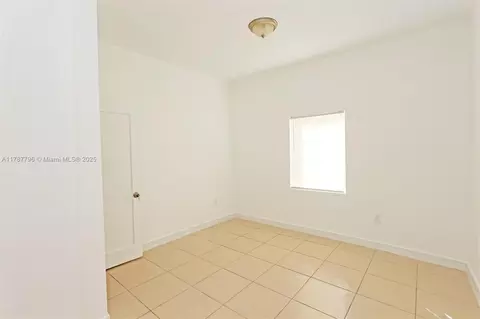 2041 SW 7th St, Miami, FL 33135 photo 25