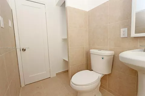 2041 SW 7th St, Miami, FL 33135 photo 29