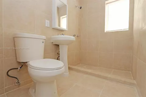2041 SW 7th St, Miami, FL 33135 photo 27