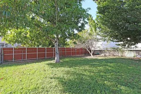 2041 SW 7th St, Miami, FL 33135 photo 4