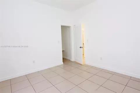 2041 SW 7th St, Miami, FL 33135 photo 22