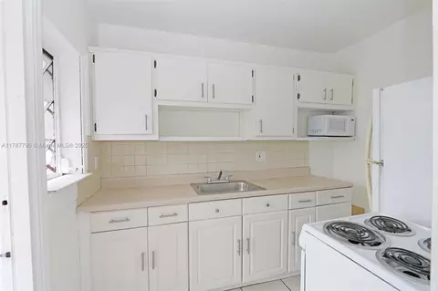 2041 SW 7th St, Miami, FL 33135 photo 35