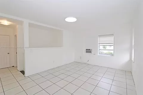 2041 SW 7th St, Miami, FL 33135 photo 32