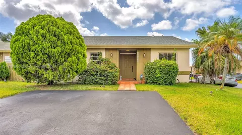 12031 SW 110th St Cir E, Miami, FL 33186