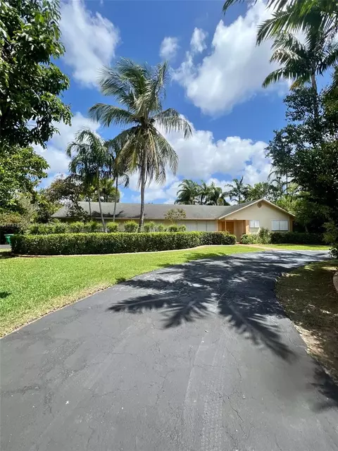 18485 SW 267th St, Homestead, FL 33031