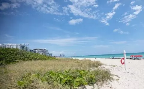 8250 Byron Ave #404, Miami Beach, FL 33141