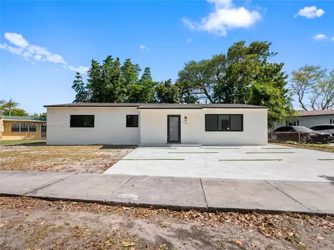 3030 NW 69th St, Miami, FL 33147