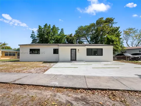 3030 NW 69th St, Miami, FL 33147