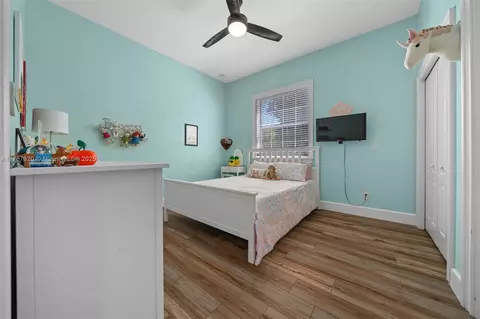 Bedroom - 4500 SE 17th St, Ocala, FL 34471 photo 6 of 10
