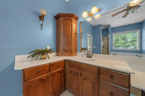 Bath - 4500 SE 17th St, Ocala, FL 34471 photo 3 of 7