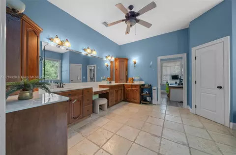Entry Way - 4500 SE 17th St, Ocala, FL 34471 photo 8 of 9