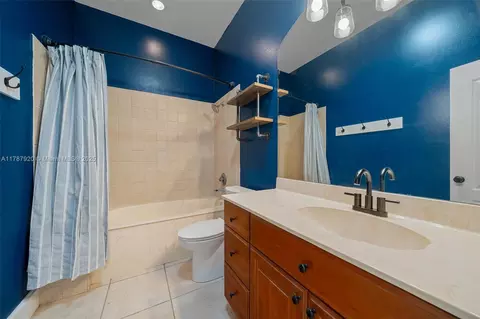 Bath - 4500 SE 17th St, Ocala, FL 34471 photo 5 of 7