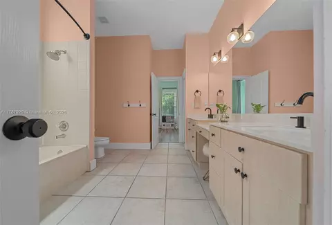 Bath - 4500 SE 17th St, Ocala, FL 34471 photo 6 of 7