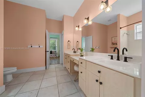 Bath - 4500 SE 17th St, Ocala, FL 34471 photo 7 of 7