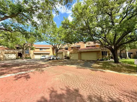 580 N University Dr, Plantation, FL 33324