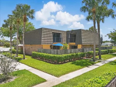 2412 24th Way, West Palm Beach, FL 33407