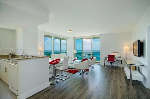 2889 Mcfarlane Rd #1601, Coconut Grove, FL 33133