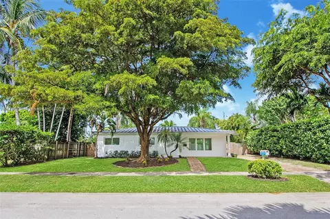 8120 SW 62nd Pl, Miami, FL 33143