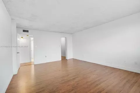 6980 NW 186th St #3-120, Hialeah, FL 33015