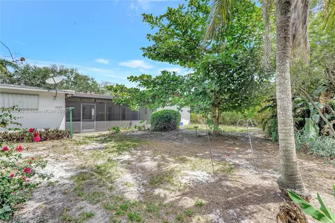 5220 Monroe St, Hollywood, FL 33021 photo 38