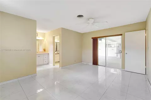 5220 Monroe St, Hollywood, FL 33021 photo 28