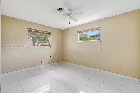 5220 Monroe St, Hollywood, FL 33021 photo 22