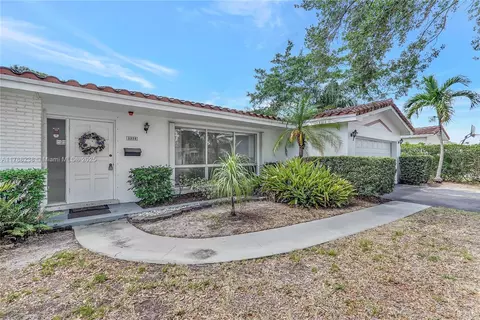 5220 Monroe St, Hollywood, FL 33021 photo 5