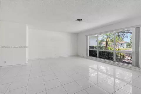 5220 Monroe St, Hollywood, FL 33021 photo 13