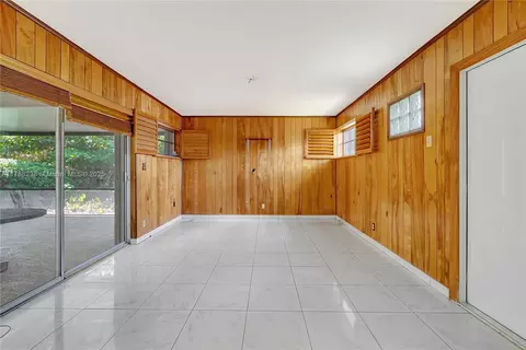 5220 Monroe St, Hollywood, FL 33021 photo 19