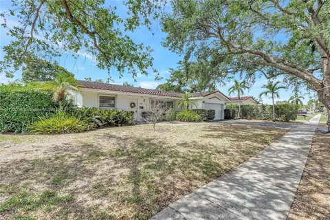 5220 Monroe St, Hollywood, FL 33021 photo 2
