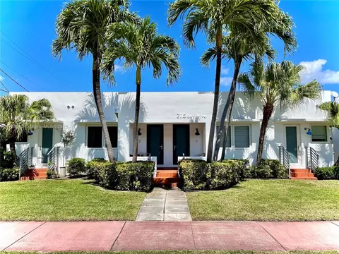 2115 Bay Dr, Miami Beach, FL 33141